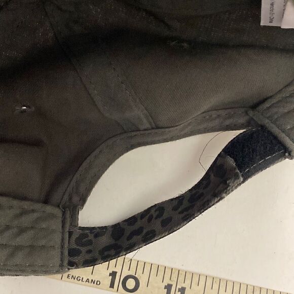 Disney Women's Minnie Mouse Animal Print 5 Panel Gray Cap - Picture 6 of 7